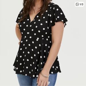 Torrid Black & White Polka Dot Peplum Top with Flutter Sleeves Size 2 Womens 2X